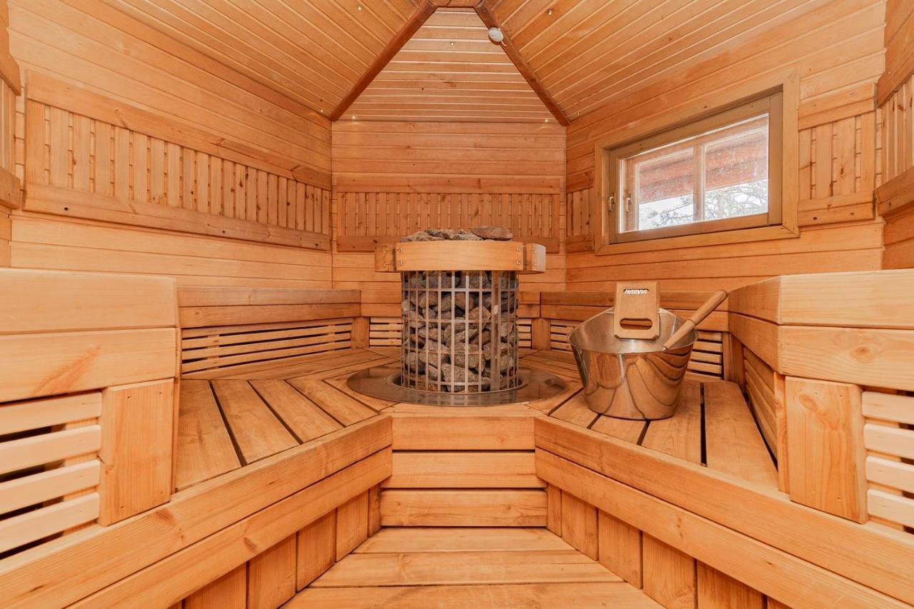 Karhunhovi Villa Paajarvi  Luaran gambar