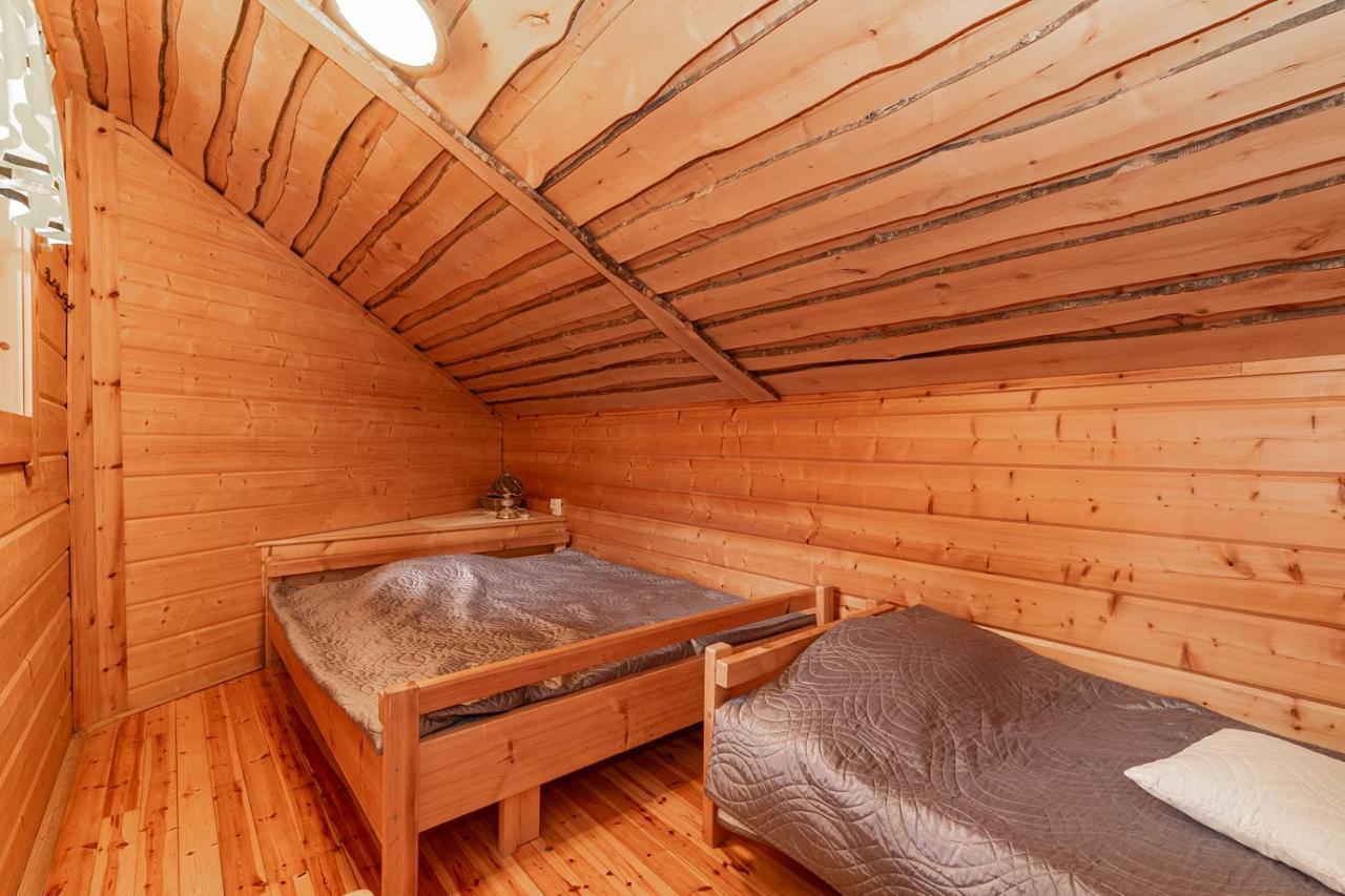 Karhunhovi Villa Paajarvi  Luaran gambar